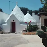 Trullo Lauro チェーリエ・メッサーピカ