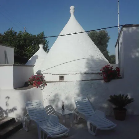 Trullo Lauro צ'לייה מספיקה