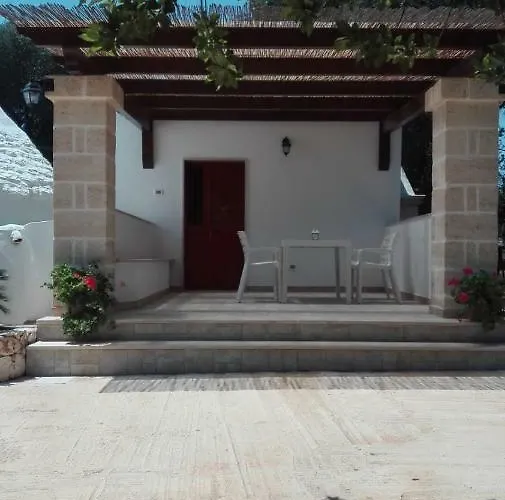 Trullo Lauro בית נופש *